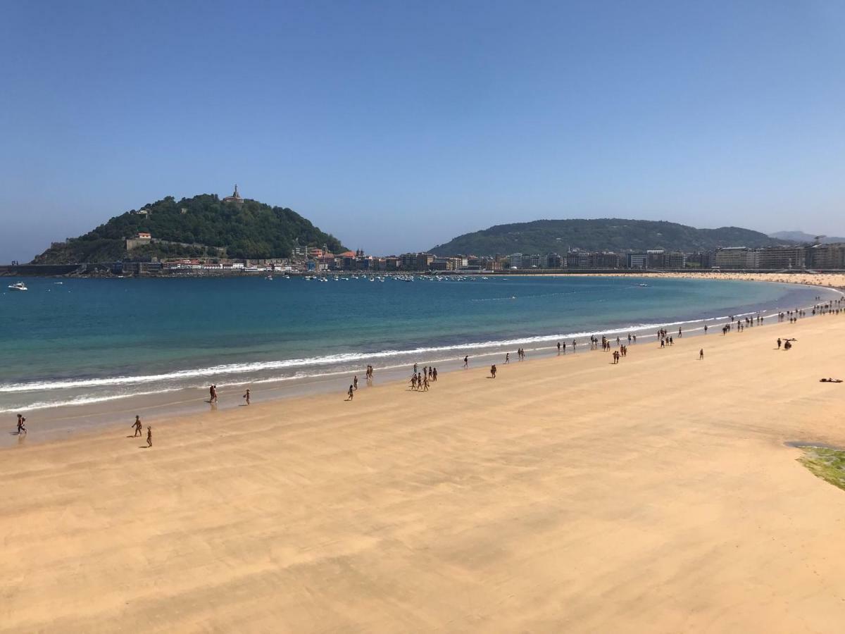 La Madame On La Concha Beach, Seaview Apartment San Sebastian Room photo